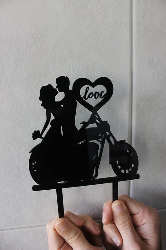 Wedding Cake Topper – “Love You More” Bride & Groom Kissing Under Lamp Silhouette – Romantic Cake Decoration for Wedding Party
